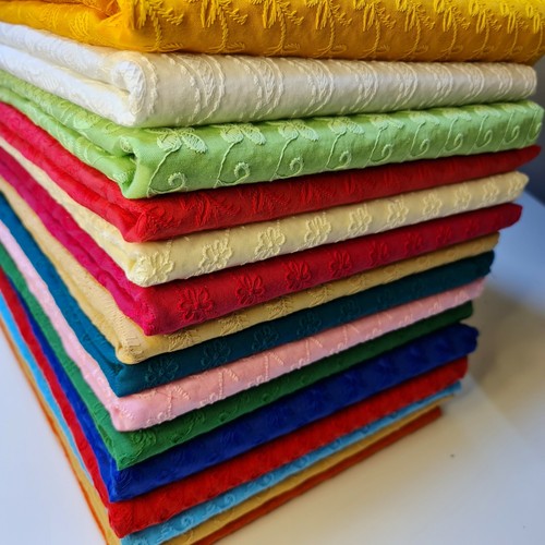 100 cotton lawn - lawn, broderie