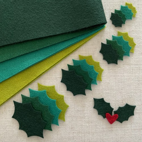 Felt holly leaves merino wool - leaves,