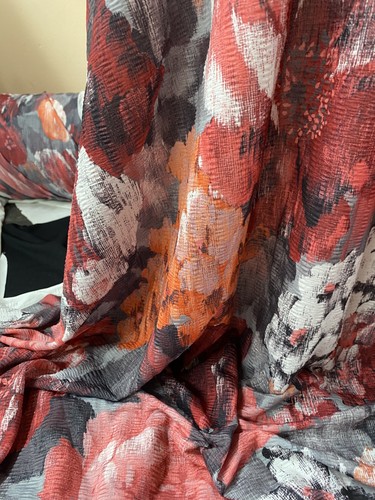 Metres red grey abstract - red,